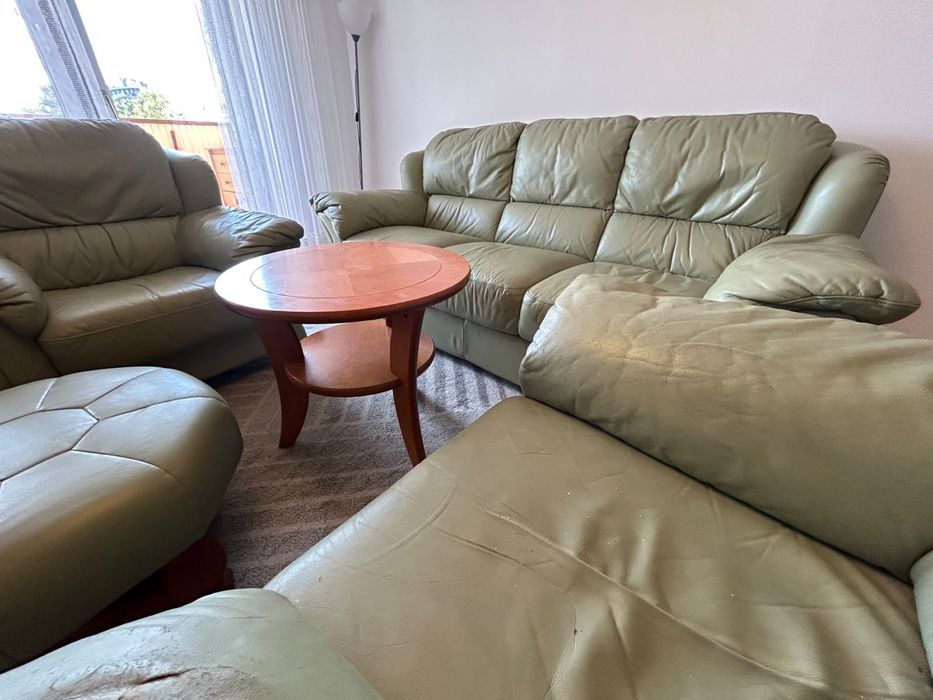Oddam za darmo komplet mebli skórzanych