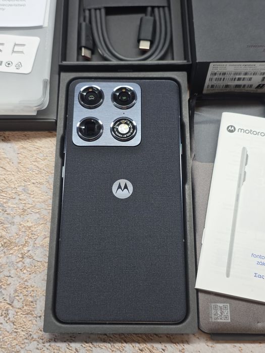 Motorola Signature 16/512 ( edge 70 ultra) нова !