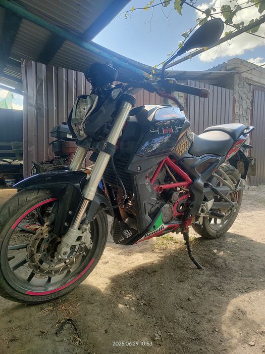 Продам Benelli tnt25
