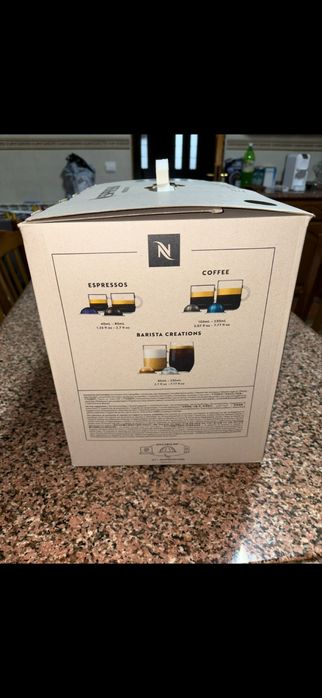 Máquina de Café Nespresso Vertuo POP