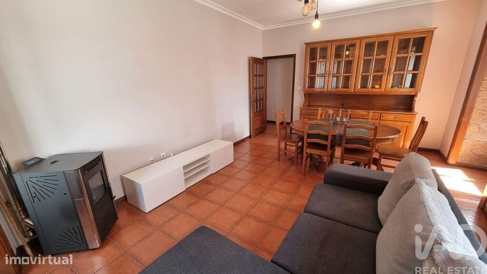 Moradia bi-familiar T2 em Celorico e Vila Boa do Mondego