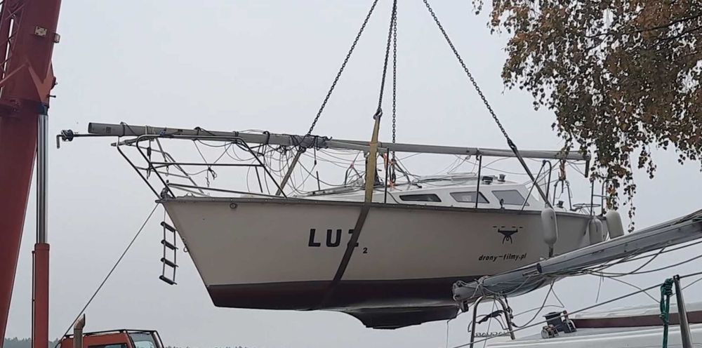 Jacht żaglowy Narwal 825