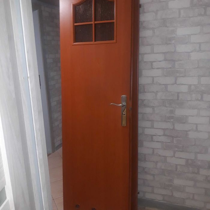 Дверні полотна б/в