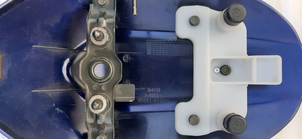 Чехол на сиденье на Suzuki GSXR 600