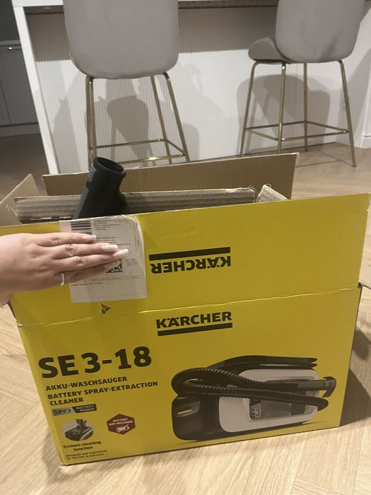 Odkurzacz pioracy Karcher SE 3 -18 Compact