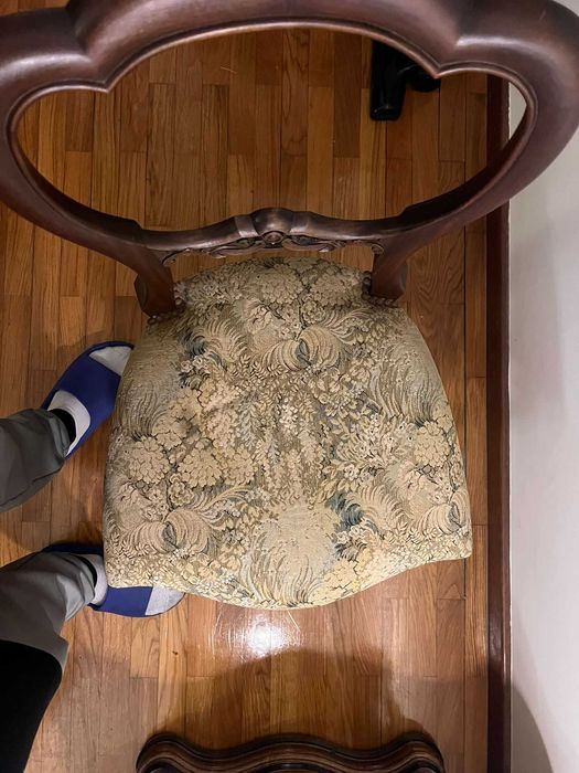 Cadeira em Madeira – Estilo Clássico