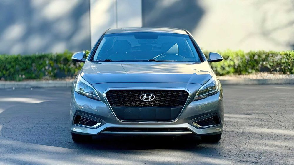 Hyundai Sonata Limited      2017