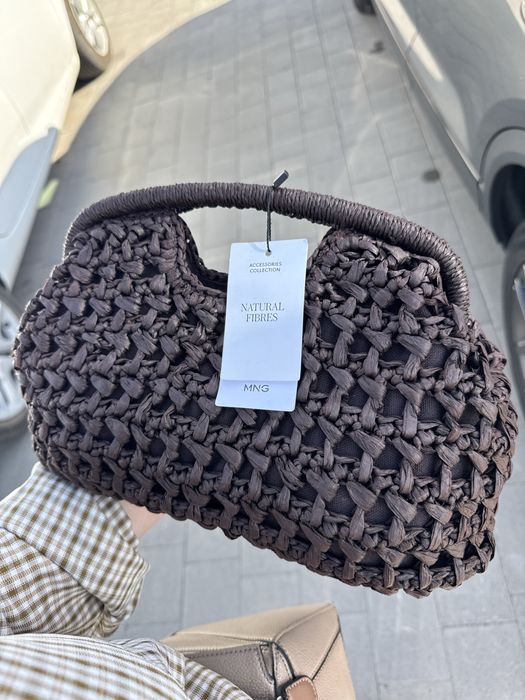Сумка клатч манго зара mango коричнева плетена bottega