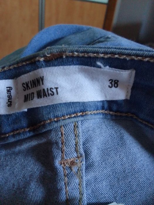 Nowe bez  metki jeansy
