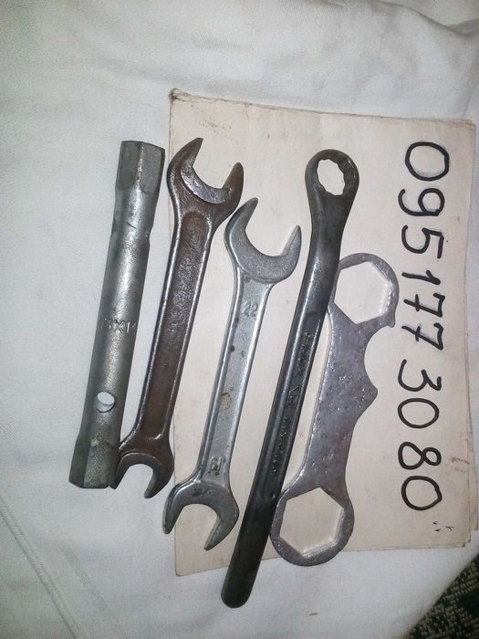 Набор ключей мотоцикла №2