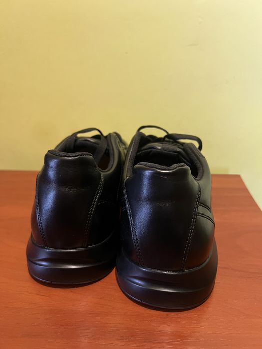 Кросівки шкіряні Ecco 43 розмір