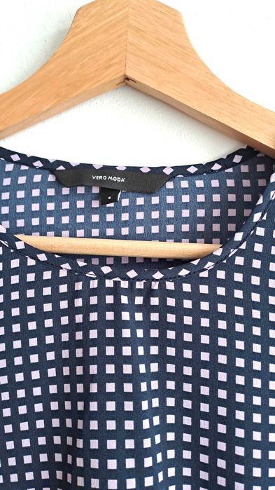 Vero Moda sukienka w kratkę granatowa S wiązana w pasie