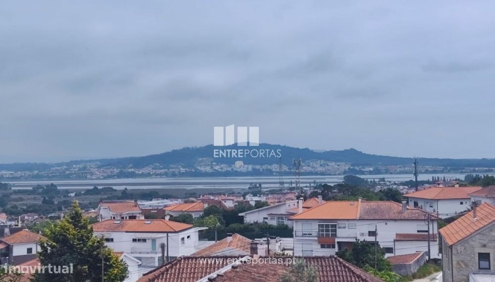 Venda de Terreno com 1717m² para construção,  Meadela, Viana do Cas