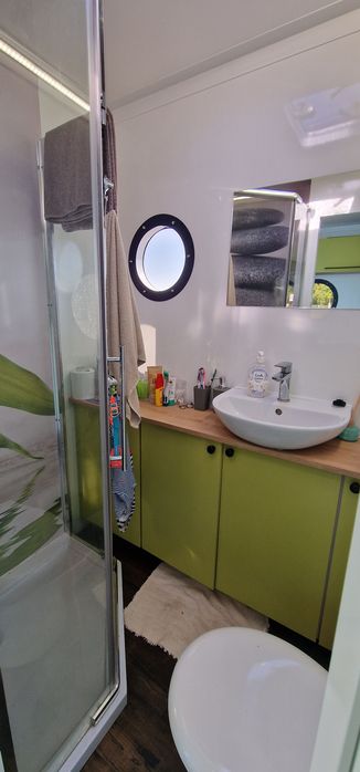 Houseboat 13m 2silniki yamaha 50