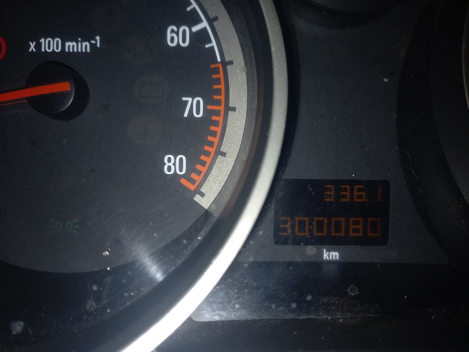 Продам Opel zafira b