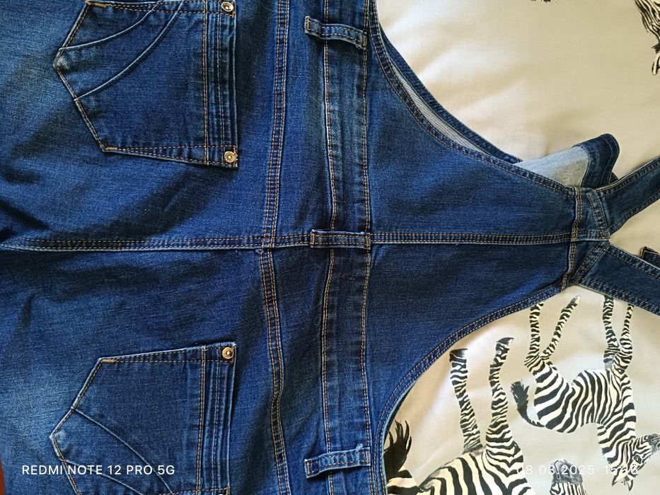 Джинсовый комбинезон