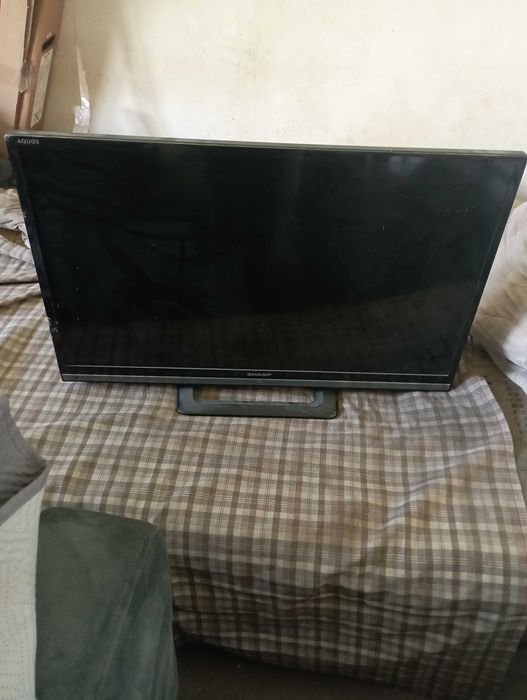 Telewizor Sharp model LC -32ld164e