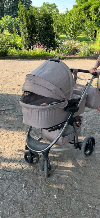 Продам Коляску Carrello Vista 2в1