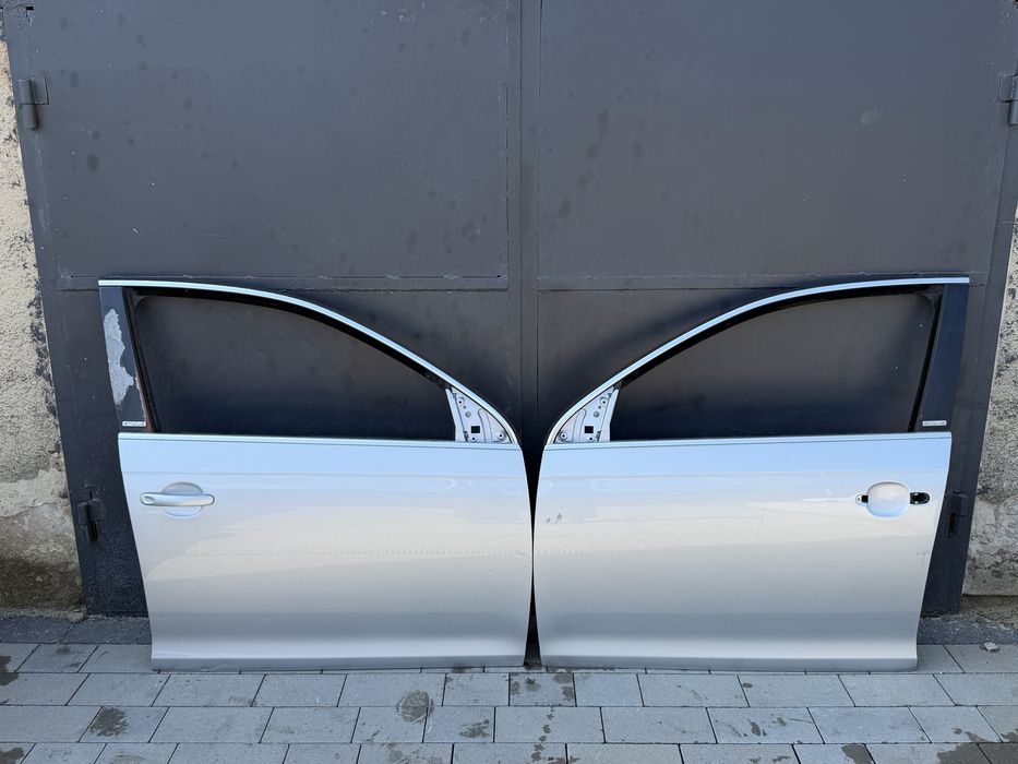 Двери передние Volkswagen Golf 5, 6 Jetta 5