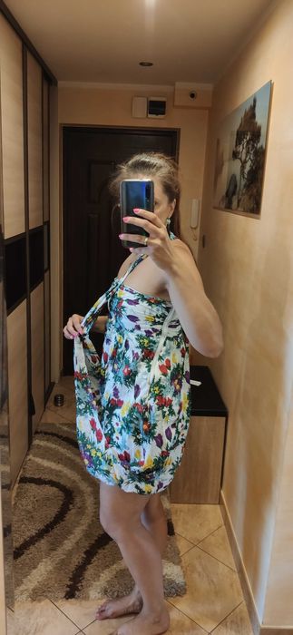 Sukienka letnia w kwiaty bombka