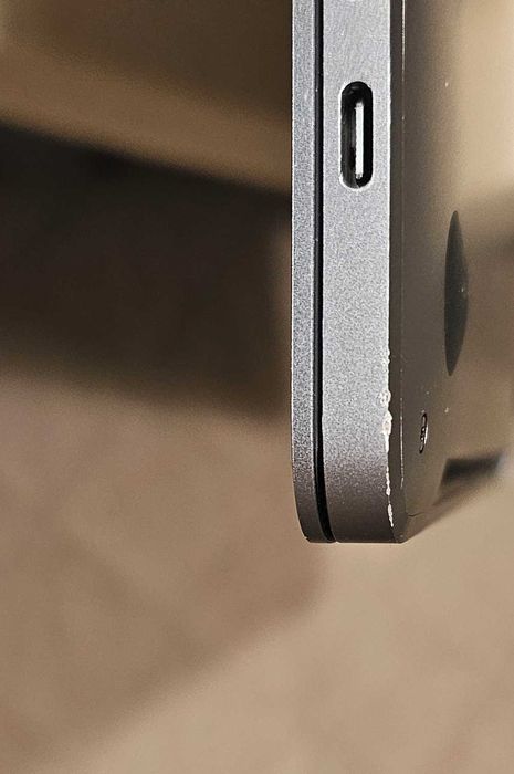 Продам Macbook Pro 13,3 (A2159 8gb/256G Space Gray) - відмінний стан