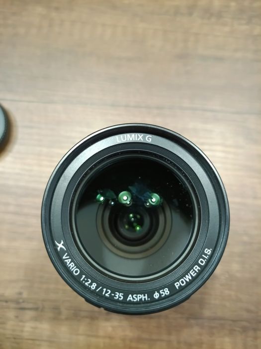 Obiektyw M4/3 Panasonic X Vario 12-35mm