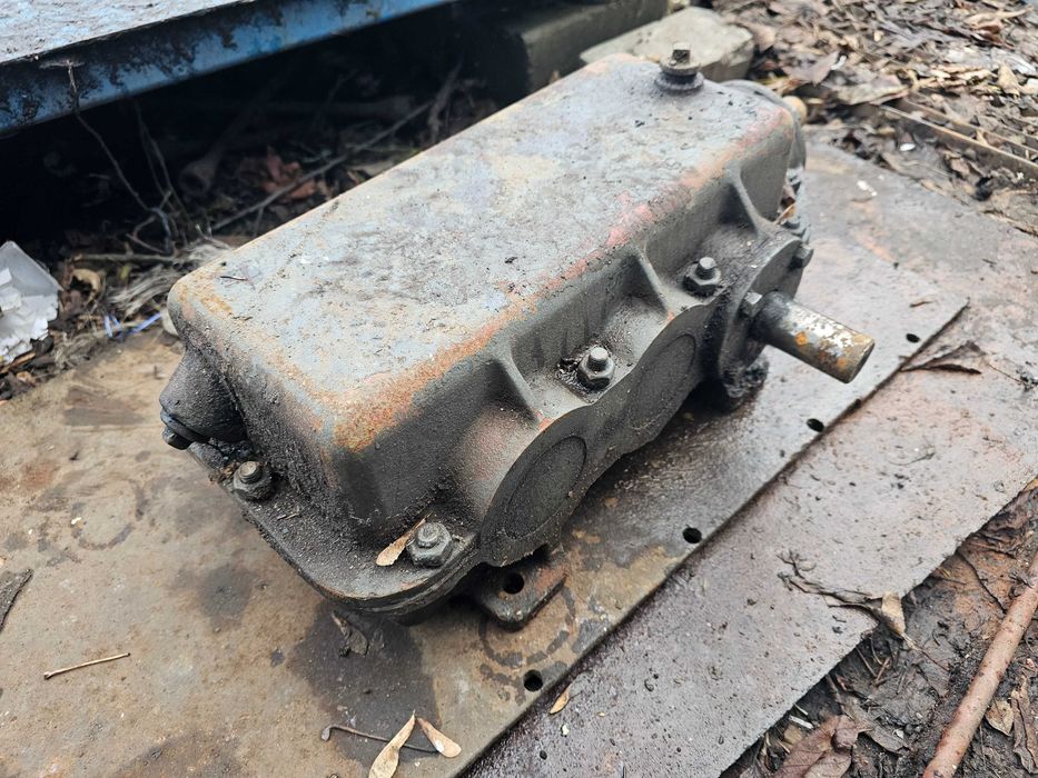 Przekładnia rozrzutnik 1 : 0,8333