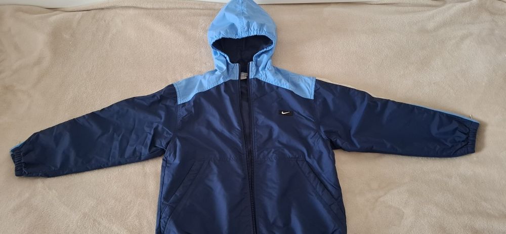 Куртка осіння на хлопчика Nike, на 9-10 років.