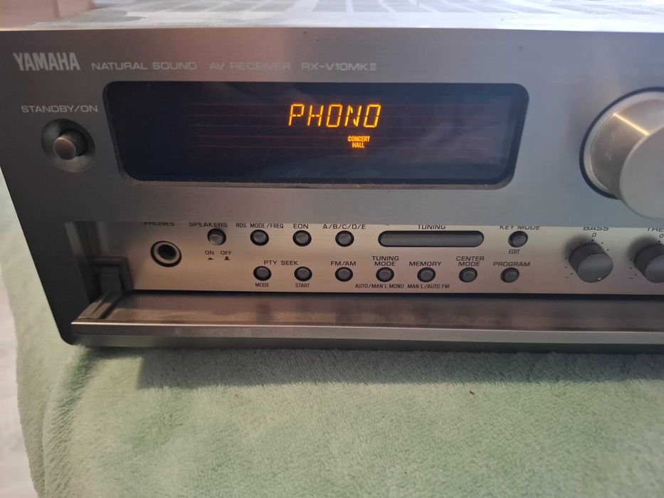 Aplituner YAMAHA model RX-V10MKII