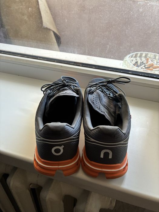 On Running Cloudflow кроссовки оригинал (43, 28 см )