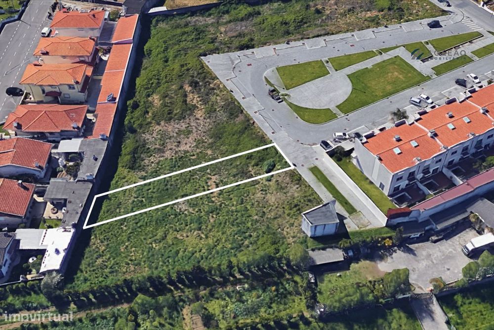 Terreno para construção de Moradia de 2 frentes — Castêlo Da Maia, Porto