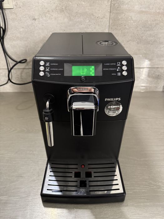 Кофемашина Saeco Philips HD8841