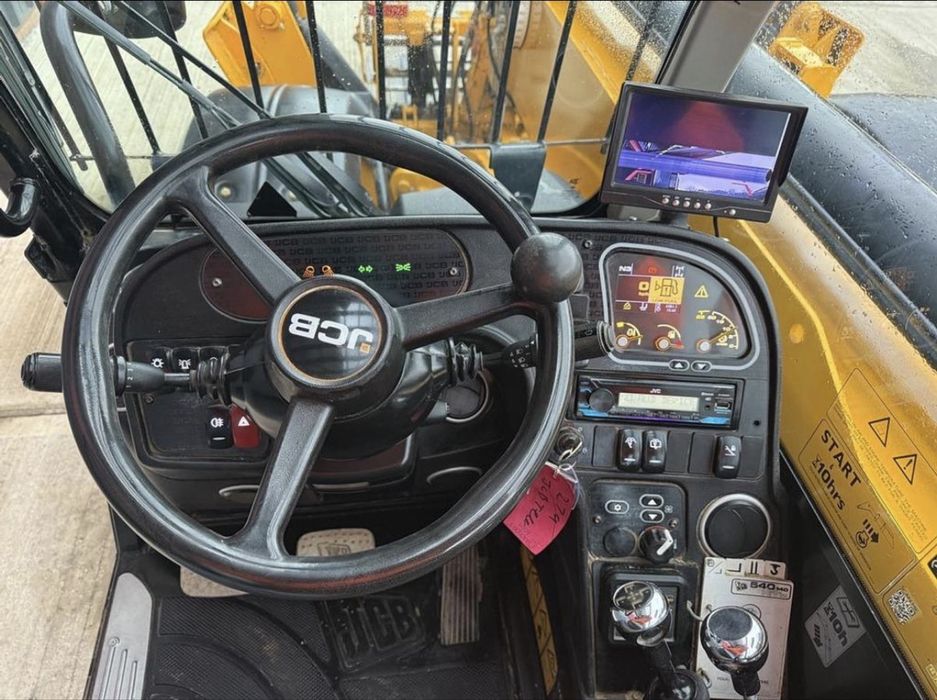 Навантажувач телескопічний JCB 540-140