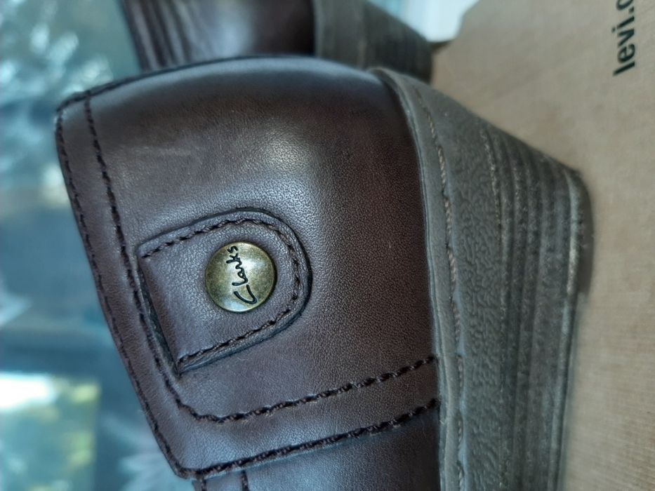 Туфли кожанные на танкетке р.36 Clarks