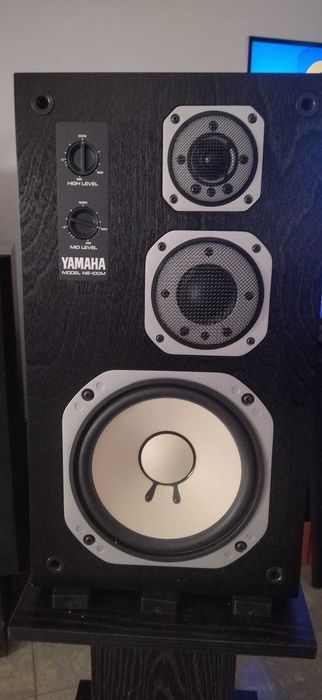 Colunas Yamaha NS-100M (Reservadas)
