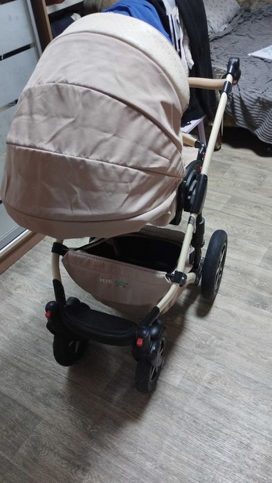 Продам детскую коляску б/у