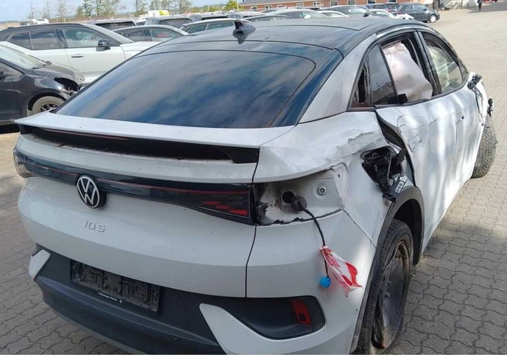 VW,  ID4  кузовні частини  РОЗБІРКА в наявності