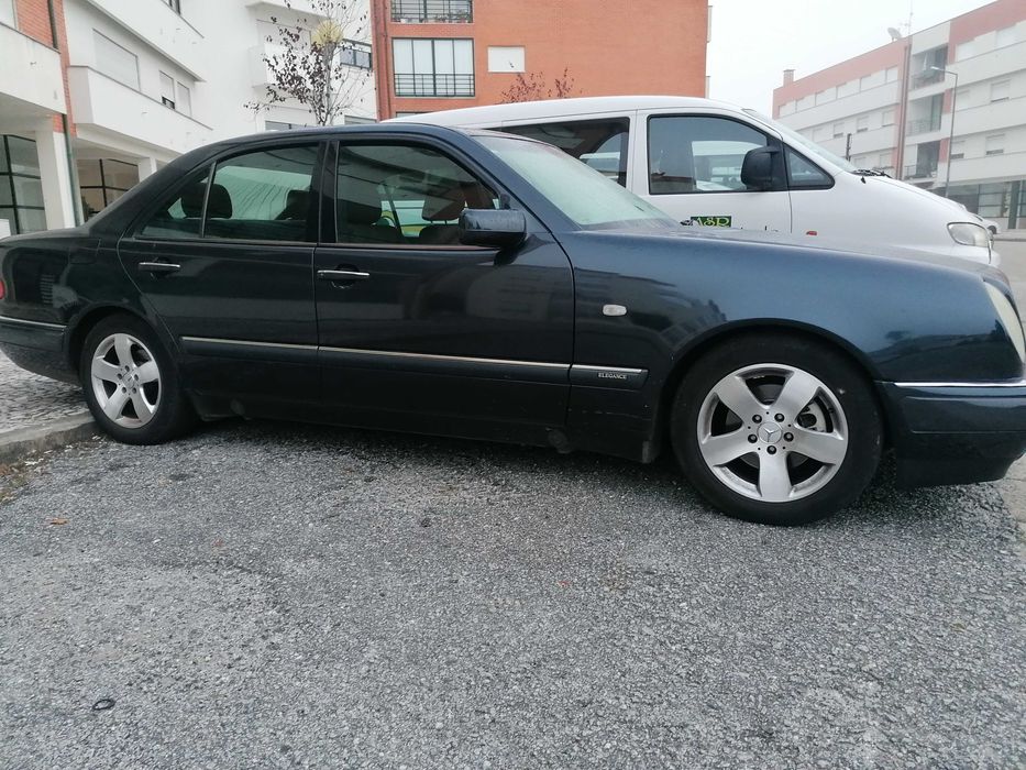 Mercedes Classe E 220d 1998