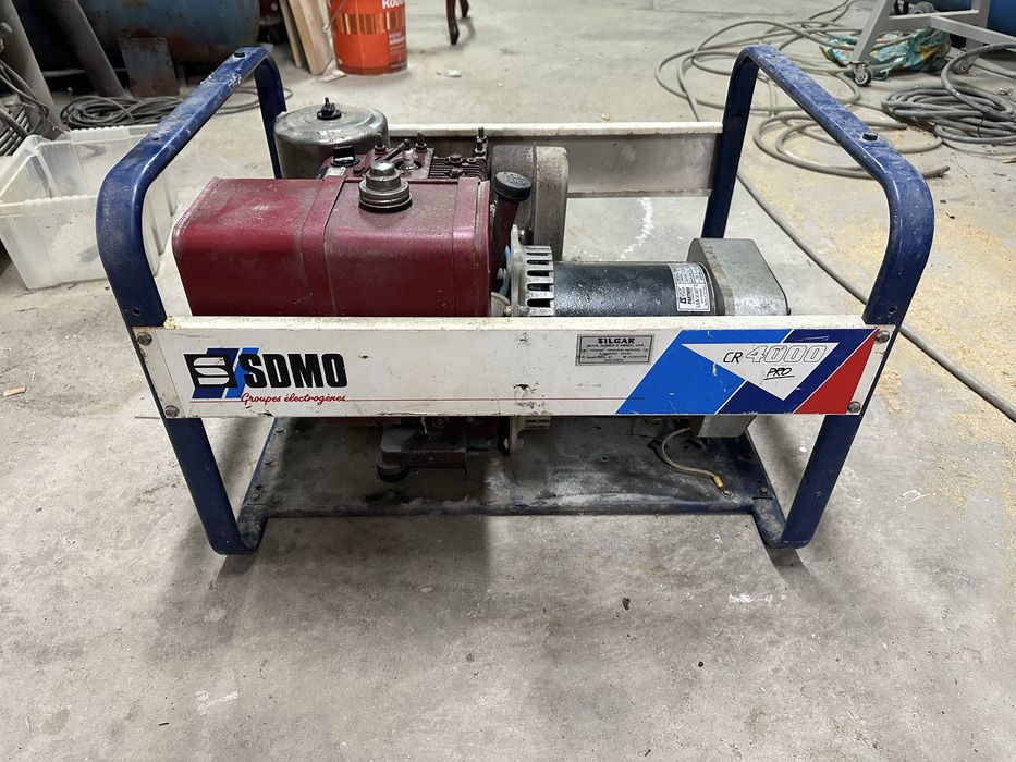 Gerador  a Gasolina 4T. 3500w -16A