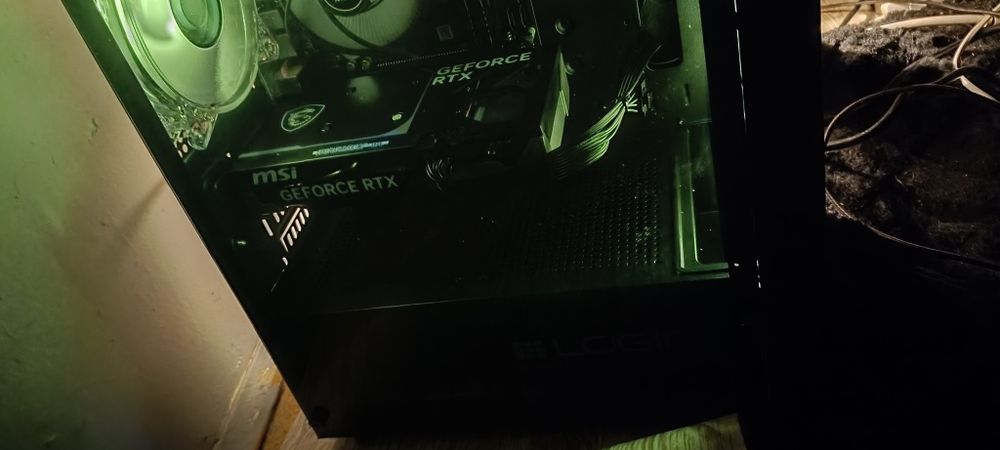 Komputer stacjonarny gaminowy