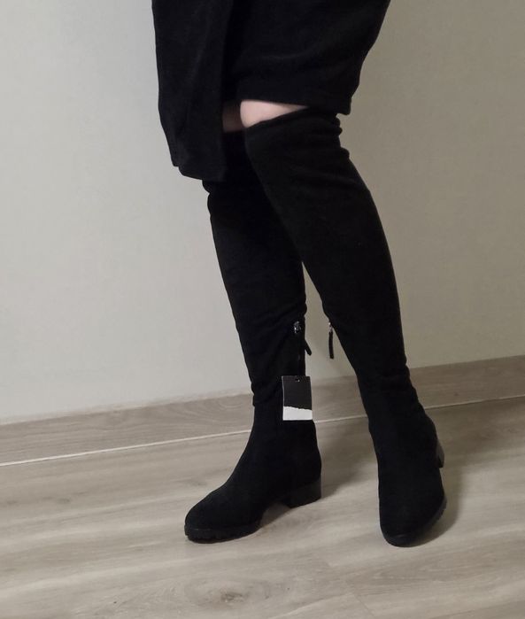 Високі чоботи - ботфорти zara. р. 35.