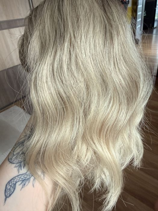 Peruka syntetyczna naturalny blond