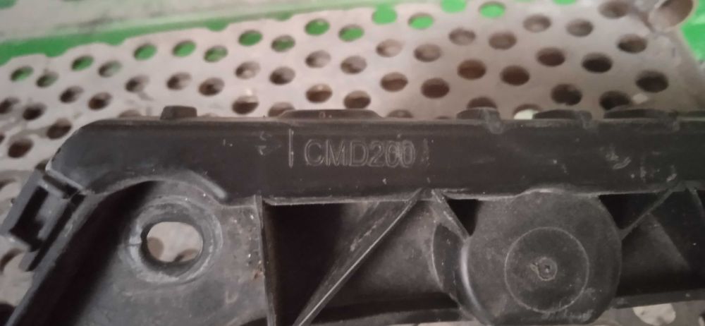 Кронштейн заднего бампера Шкода супер б 3.