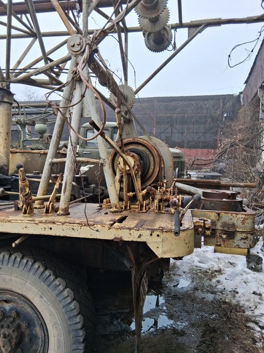 Продам  бурову устанрвку