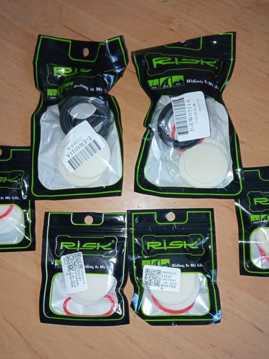 Ремкомплект для вилок 32, 34, 35, 36 мм Rock Shox, Fox, Sun