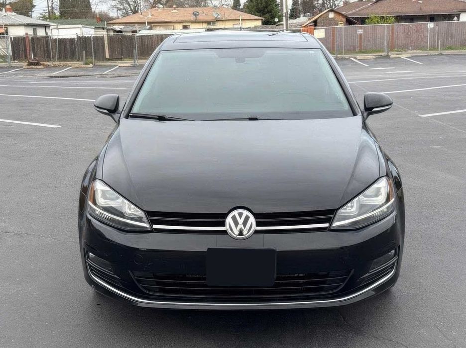 Volkswagen Golf SE      2015