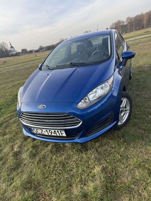 Ford Fiesta Sedan