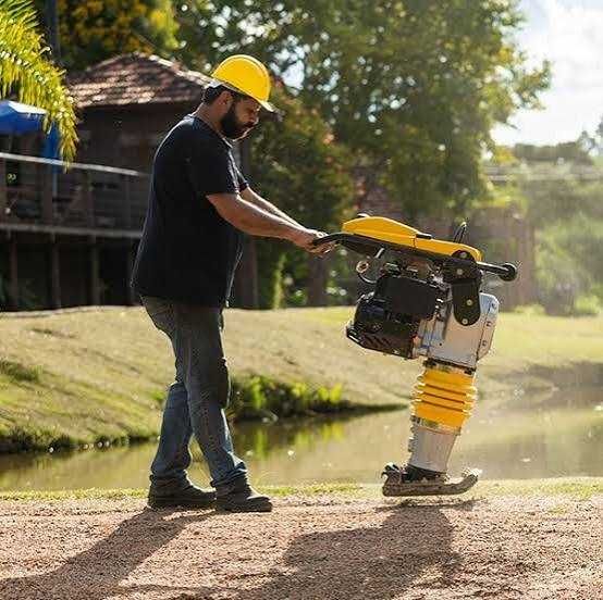 Compactadora de solo aluguer