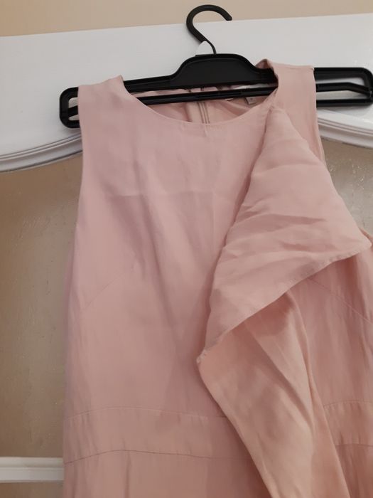 Łososiowe sukienka w rozmiarze L