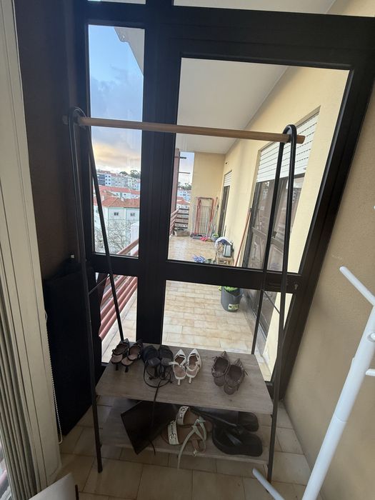 Cabide / charriott em ferro e madeira